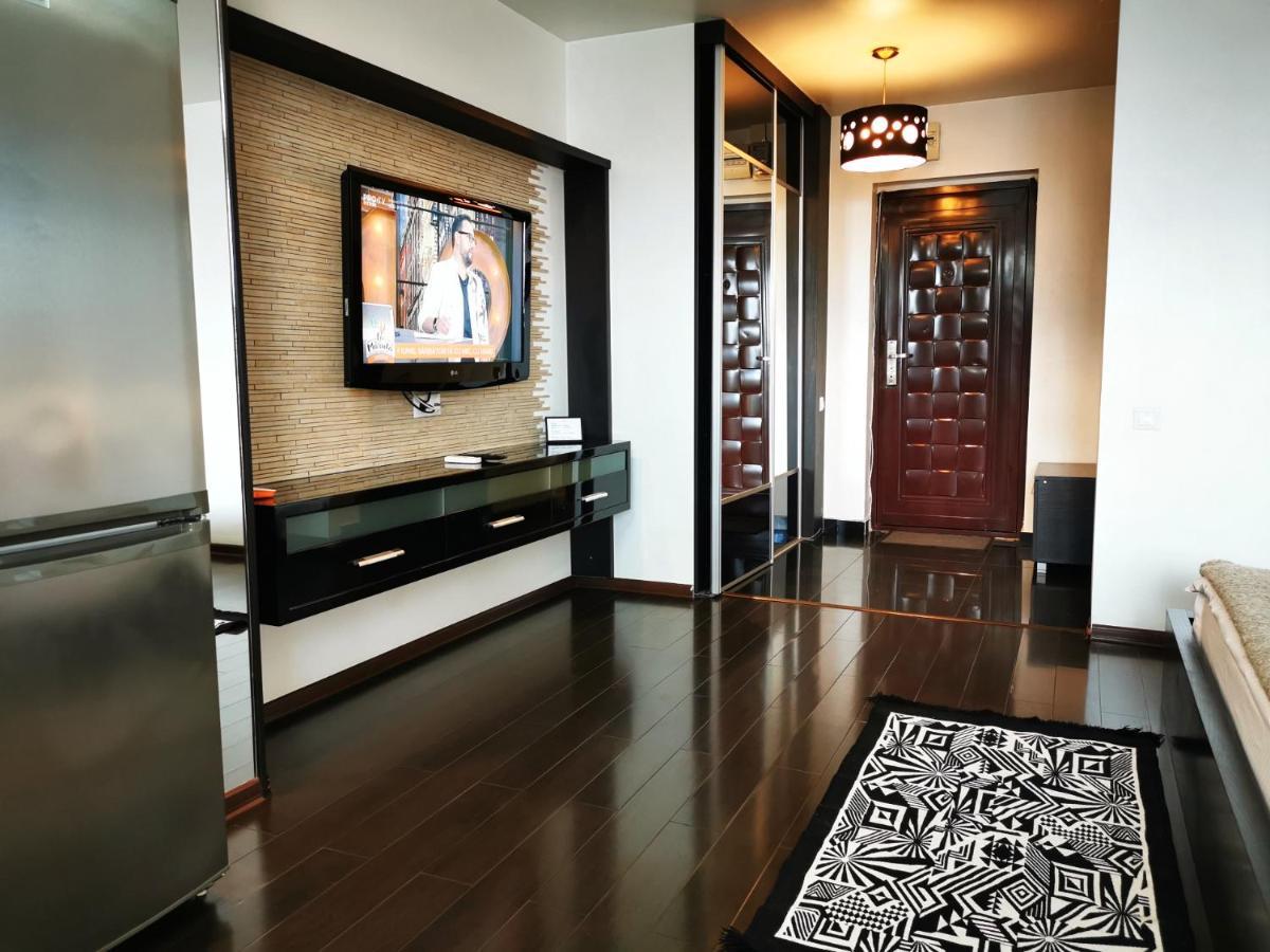Studio G By Mrg Apartments Bucureşti Ngoại thất bức ảnh